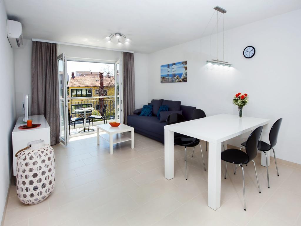 Apartments Anamar โรวีน ภายนอก รูปภาพ