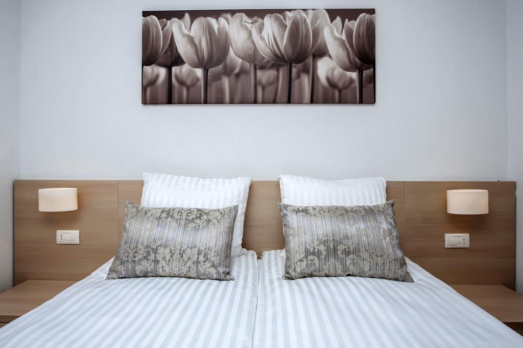 Apartments Anamar โรวีน ห้อง รูปภาพ