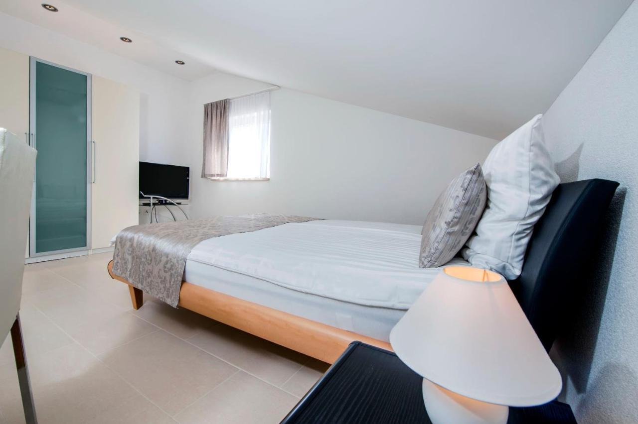 Apartments Anamar โรวีน ภายนอก รูปภาพ